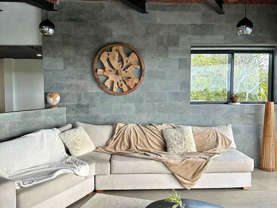 Pecatu — ultra-luxury 6BR cliffside villa